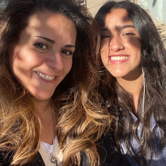 Meet your Posher, Araceli - Picture 1 of 4